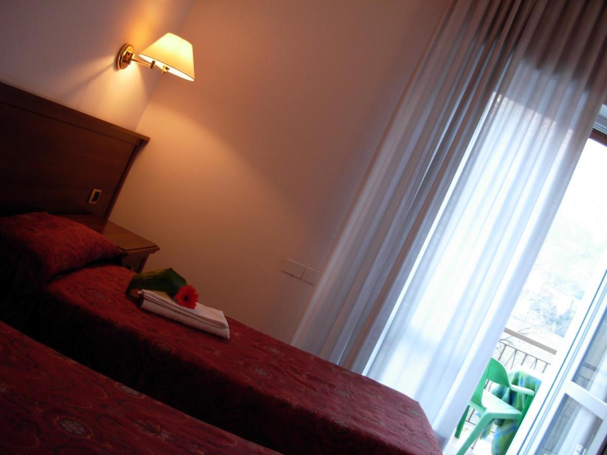 Hotel Belvedere Rivalta di Brentino ภายนอก รูปภาพ